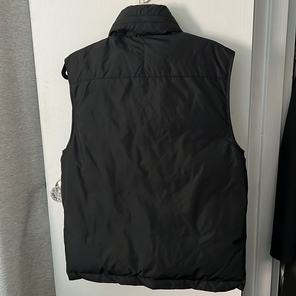 Burberry Black Vest with Beige Check Lining - Picture 8 of 13